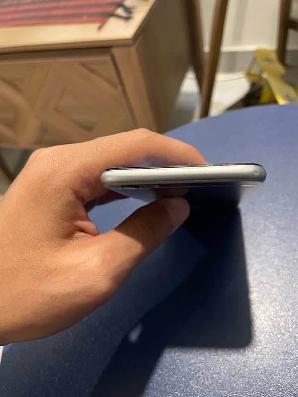 iphone 6 Pta Approved 32 Gb with Box 5