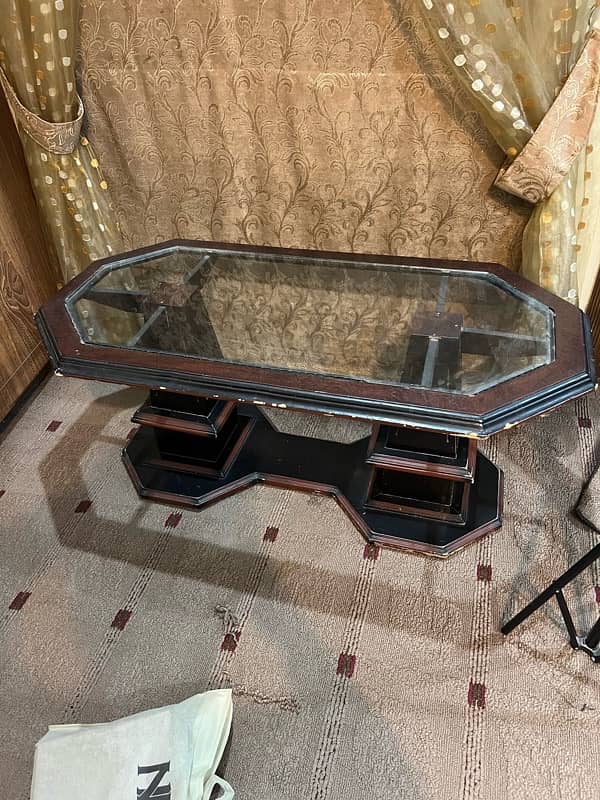 Center Table for Guests 0