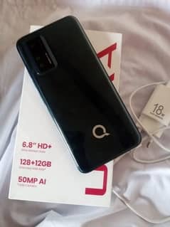 Q Smart ultra : Rs . 21500