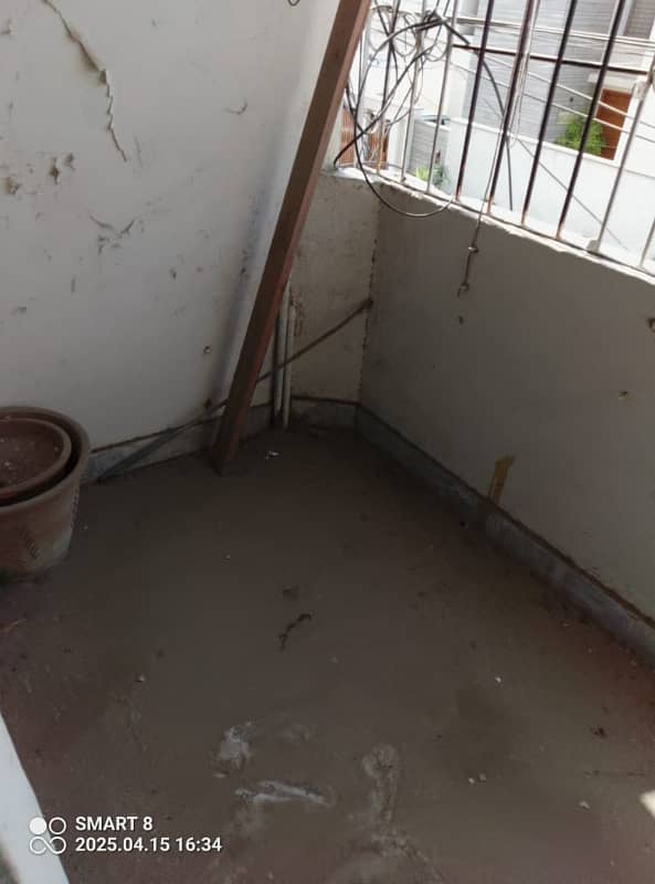 Basement + Ground +1st floor with chamber for Rent at Sunset Comm. St#1 DHA phase 4 KARACHI 5