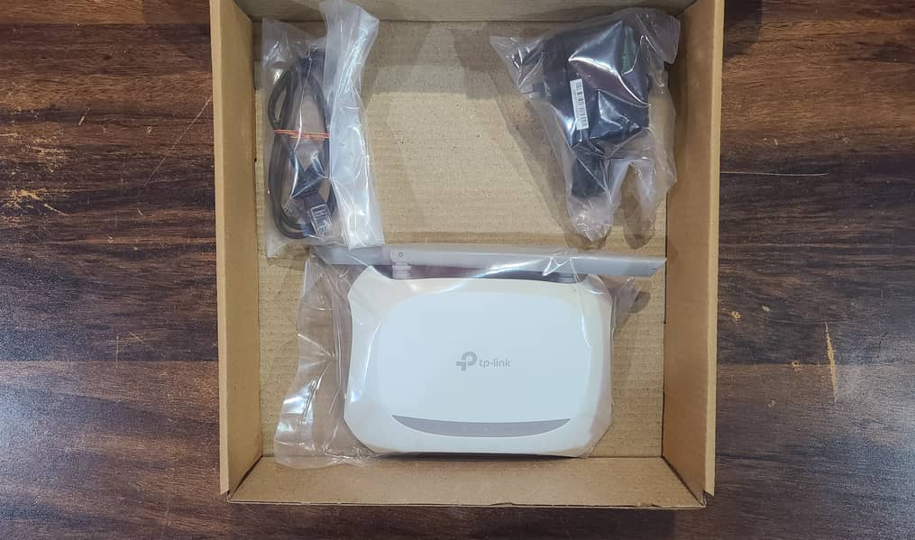 Tp-Link TL-WR840N 300Mbps Wireless N Router In Pakisatn (Renewed) 1