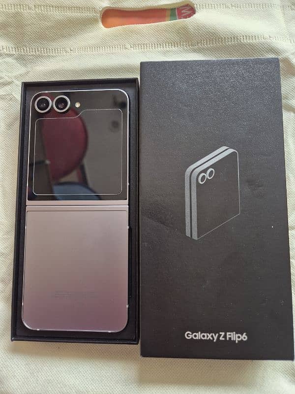 Samsung Z flip 6 12gb 256gb Complete box ALL OK 0