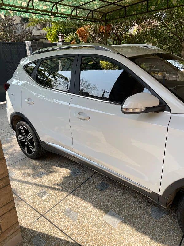 MG ZS 2021 best condition 6