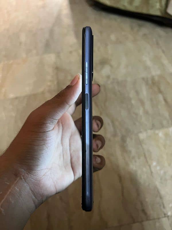 box ka sath  (6 128) gb camera zabardast 2