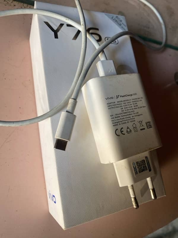 vivo Y76 5G non pta for sale. good condition 10/10  box with charger 3