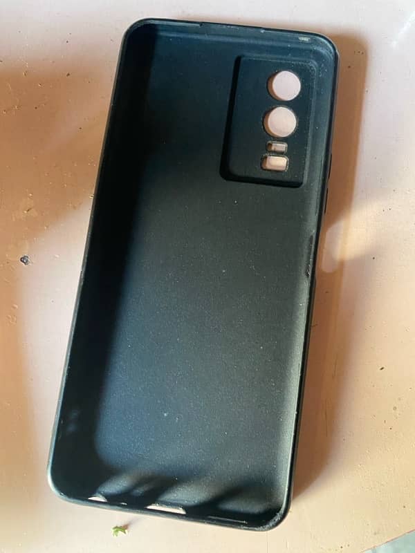vivo Y76 5G non pta for sale. good condition 10/10  box with charger 5