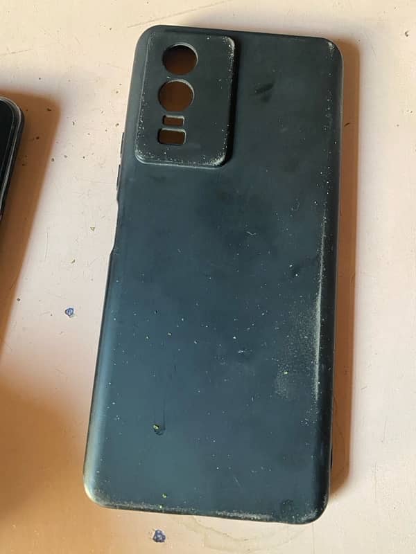 vivo Y76 5G non pta for sale. good condition 10/10  box with charger 6
