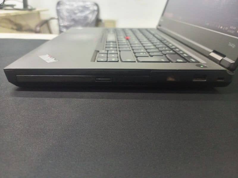 Lenovo Thinkpad T440 core i5 4th Gen 8/128gb / laptop 5