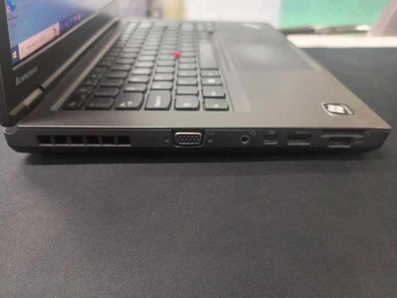 Lenovo Thinkpad T440 core i5 4th Gen 8/128gb / laptop 6