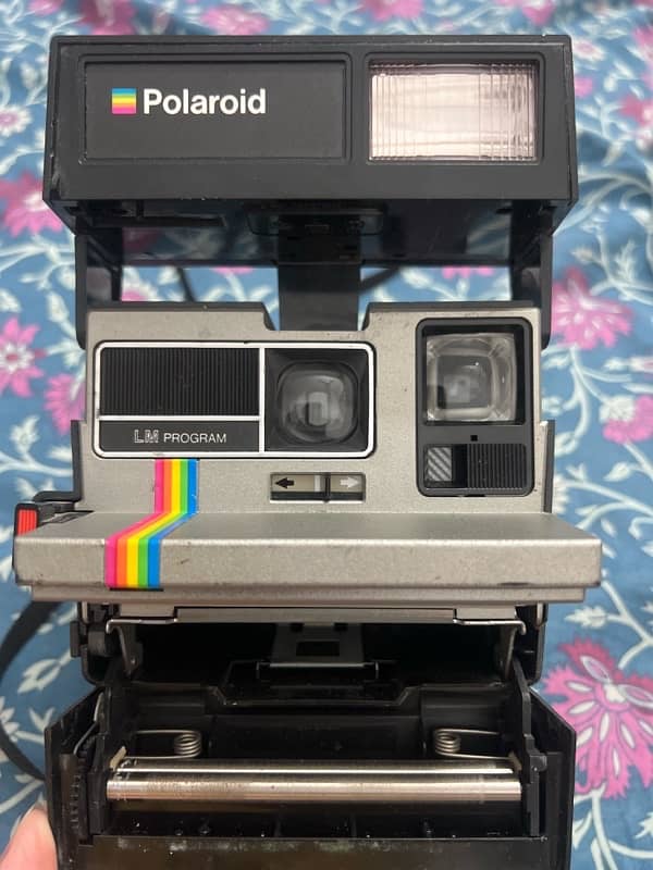 Polaroid camera 0