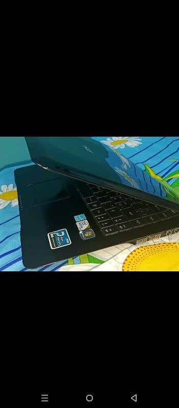 MSi laptop is in best condition 100% battery health 4