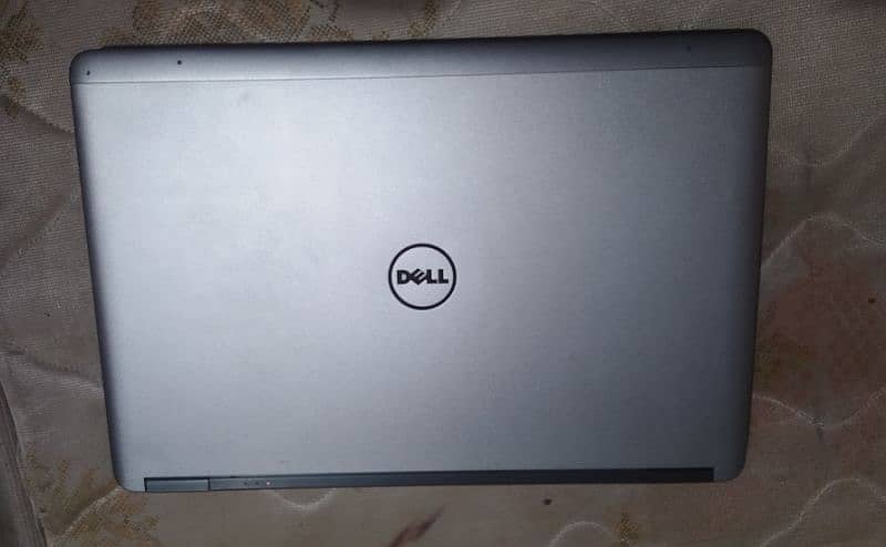 Hp latitude E7440 core i5 4th generation 0