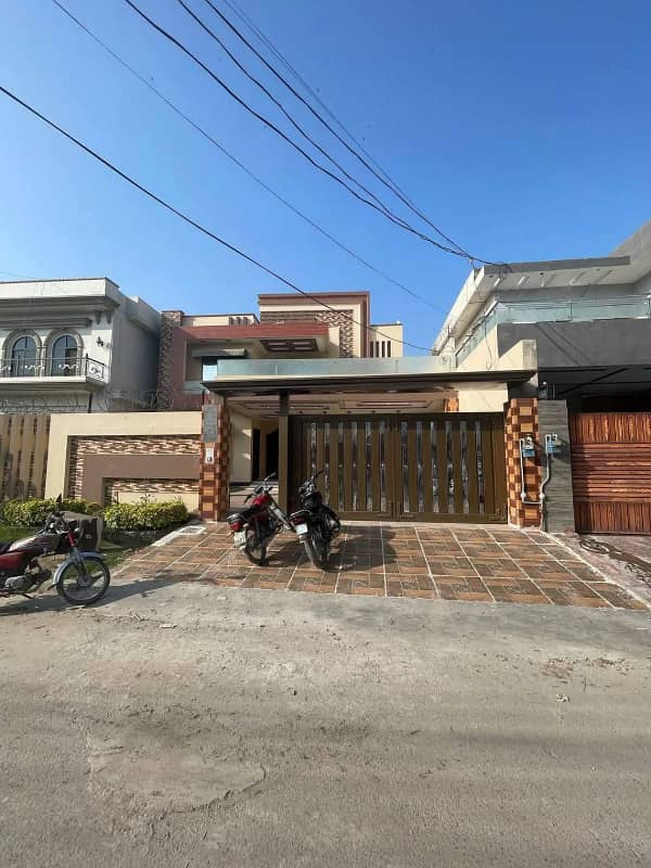15 Marla slightly Used House For Sale in Model Town Block A Prime Location Multan 1