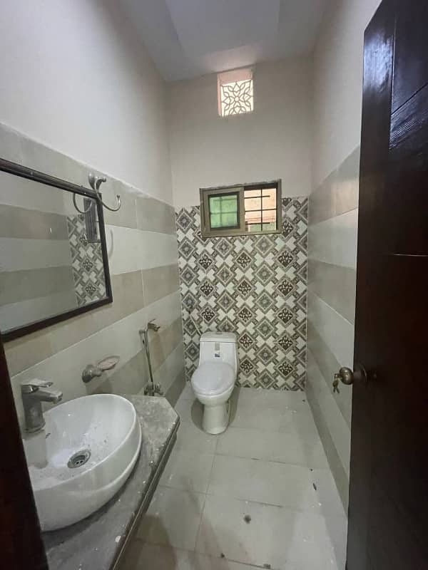 15 Marla slightly Used House For Sale in Model Town Block A Prime Location Multan 6
