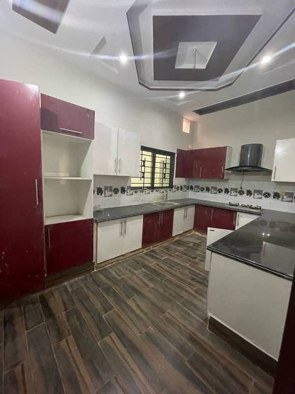 15 Marla slightly Used House For Sale in Model Town Block A Prime Location Multan 8