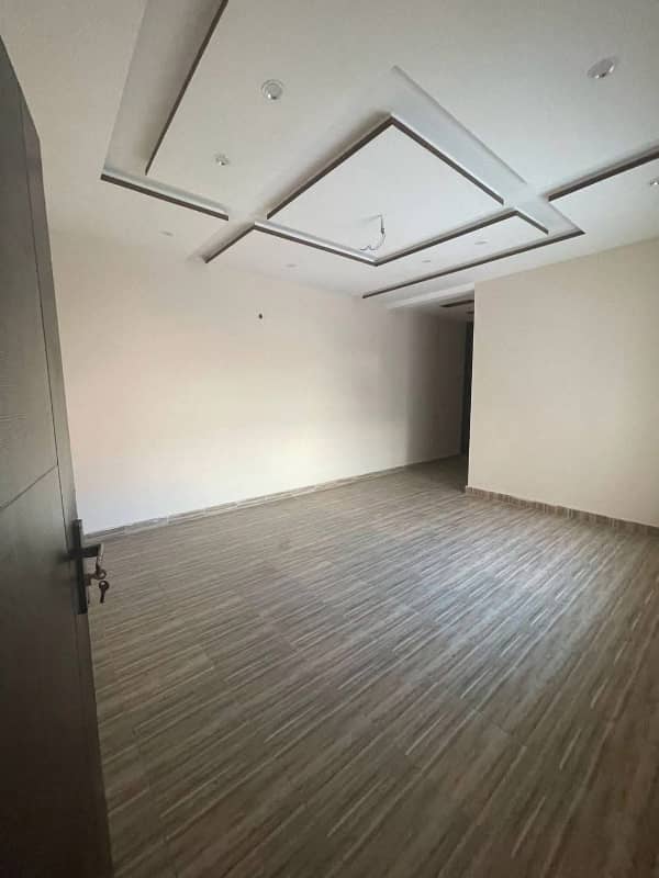 15 Marla slightly Used House For Sale in Model Town Block A Prime Location Multan 18