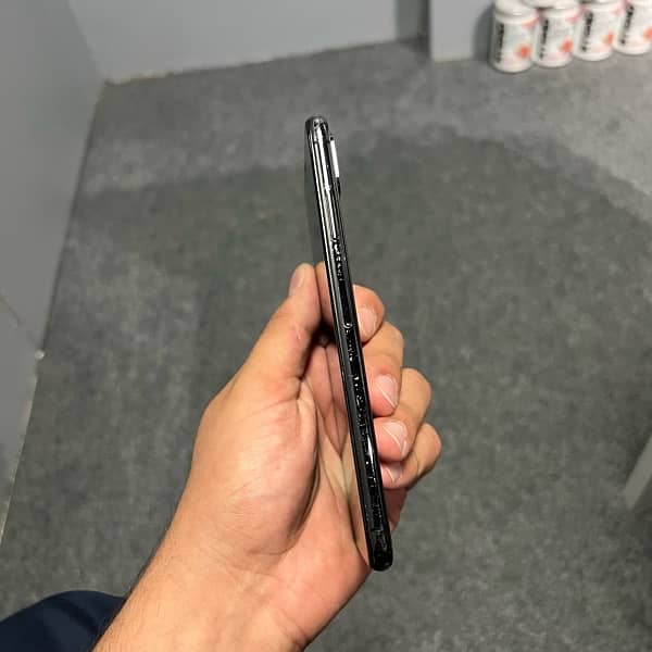 Iphone XS Max 256gb Single Sim Approved 0
