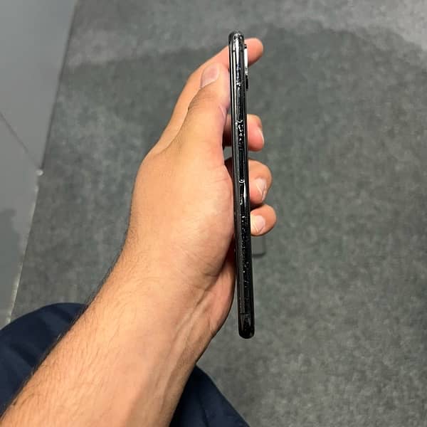 Iphone XS Max 256gb Single Sim Approved 5