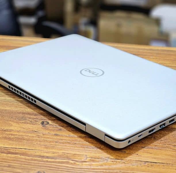 Dell Core i7 8th Generation(Ram 8GB + SSD 256GB)15 Display Sliver Body 5