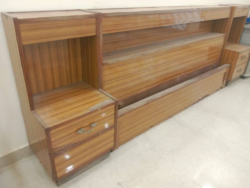 Bed front & back with side tables only 4