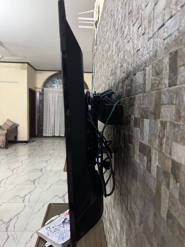 TCL Led 3