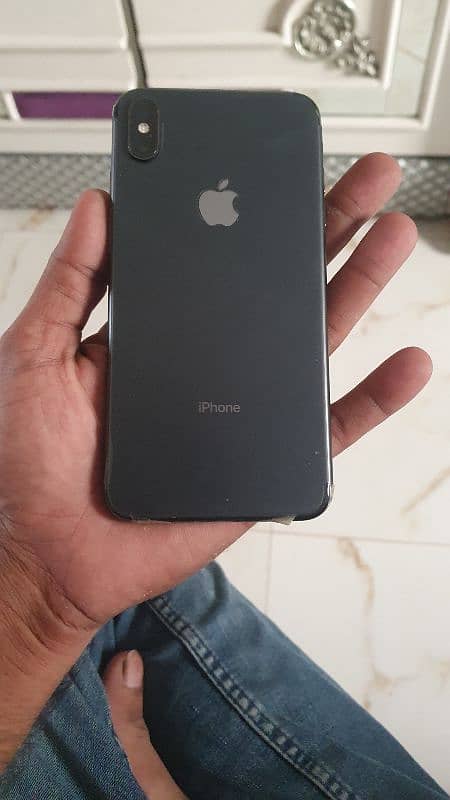 iphone xs max 4