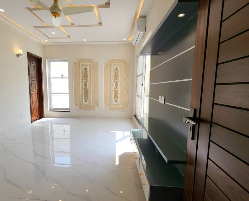 Ultra LUXURY Brand NEW 10 Marla House With Basement Available For Sale At Prime Location In DHA Phase 5 Lahore 6