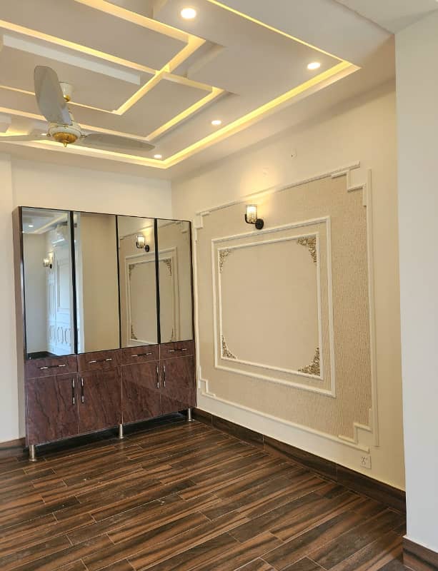 Ultra LUXURY Brand NEW 10 Marla House With Basement Available For Sale At Prime Location In DHA Phase 5 Lahore 8