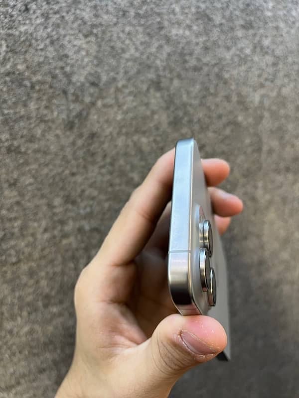 Iphone 15 pro max factory unlock 5