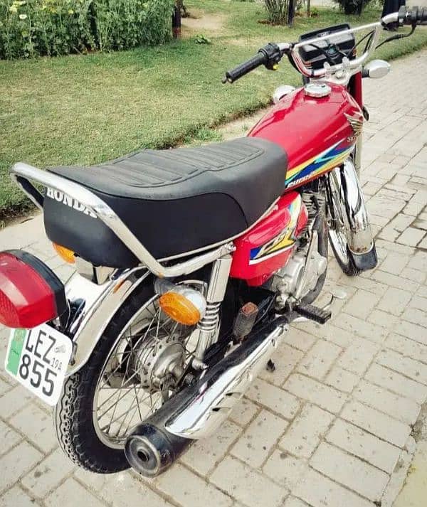Honda CG 125 19 Model Lahore Number all okay 0