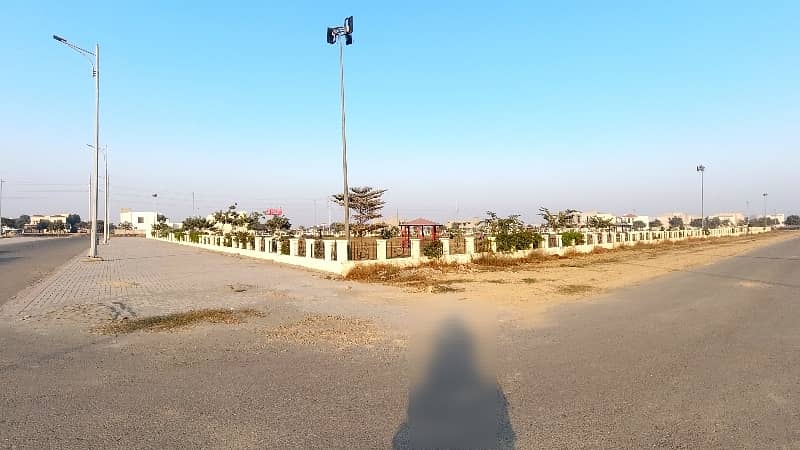 ARC Offers Very Exclusive One Kanal Pair Plot Near Y Block Park And McDonalds 3