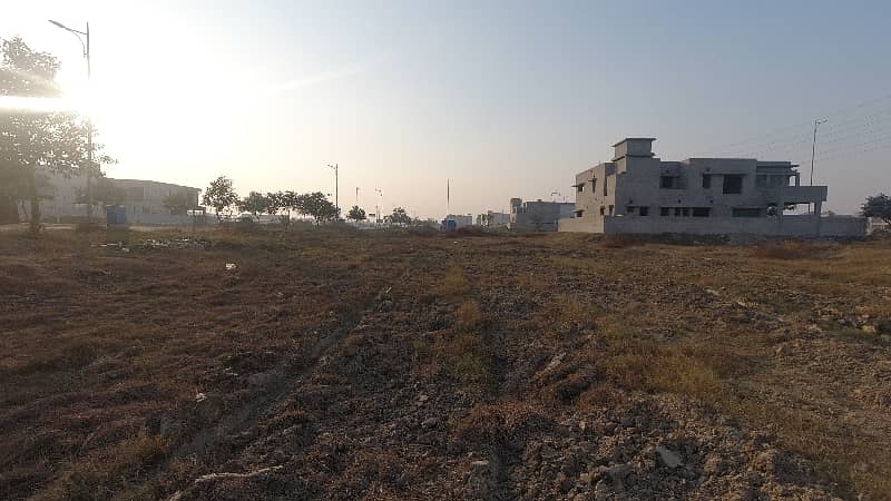 ARC Offers Very Exclusive One Kanal Pair Plot Near Y Block Park And McDonalds 17