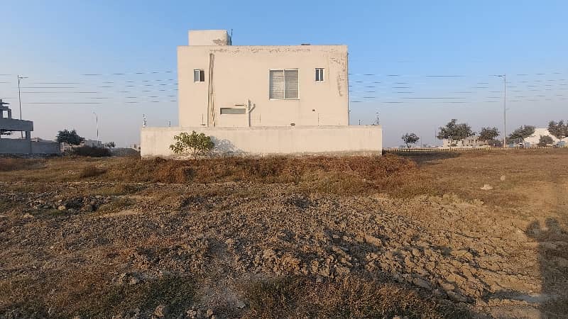 ARC Offers Very Exclusive One Kanal Pair Plot Near Y Block Park And McDonalds 18