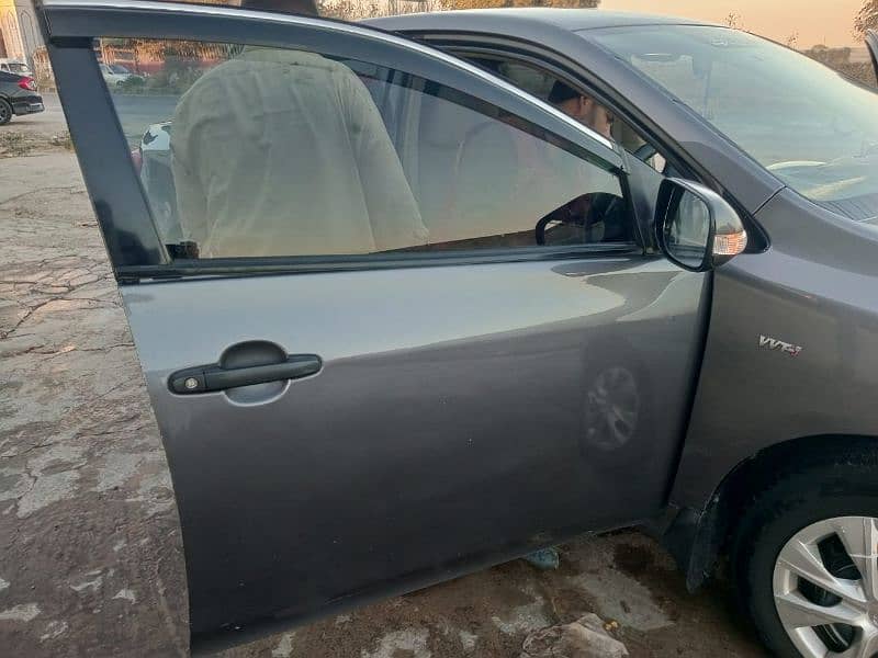 Toyota Corolla GLI 2013(9/10 Rating Olx Inspection) 10