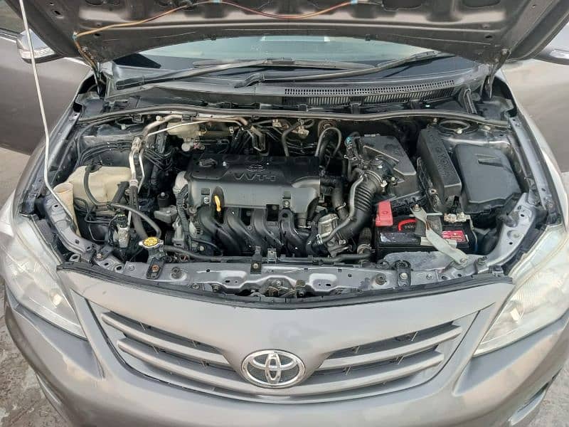 Toyota Corolla GLI 2013(9/10 Rating Olx Inspection) 16