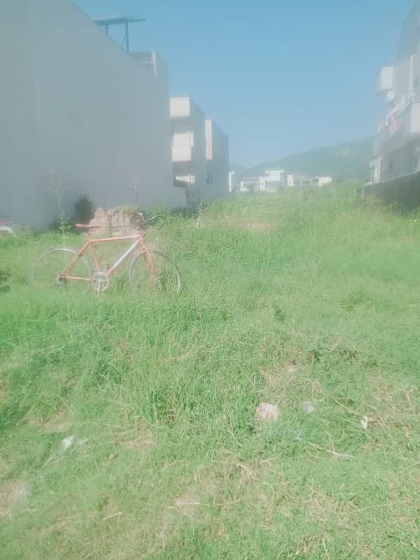 D12/3 35*70 Plot Park Face For Sale 0