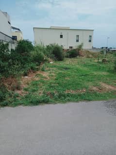 D-12/1 35*70 Level Plot For Sale