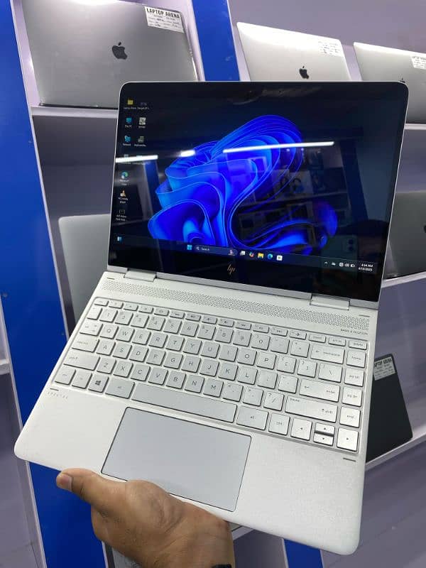 HP SPECTRE Core i7 7th  (TOUCH SCREEN)-(16/256gb) 3
