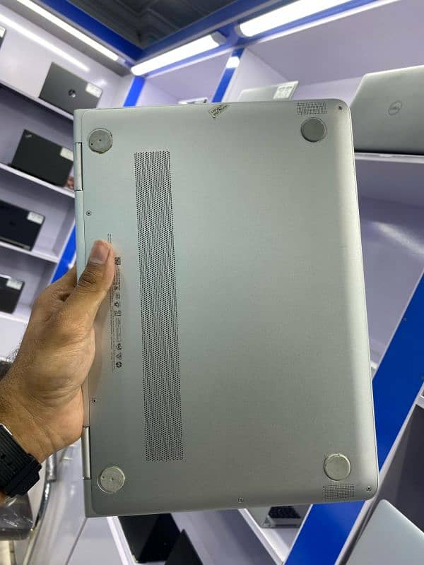 HP SPECTRE Core i7 7th  (TOUCH SCREEN)-(16/256gb) 10