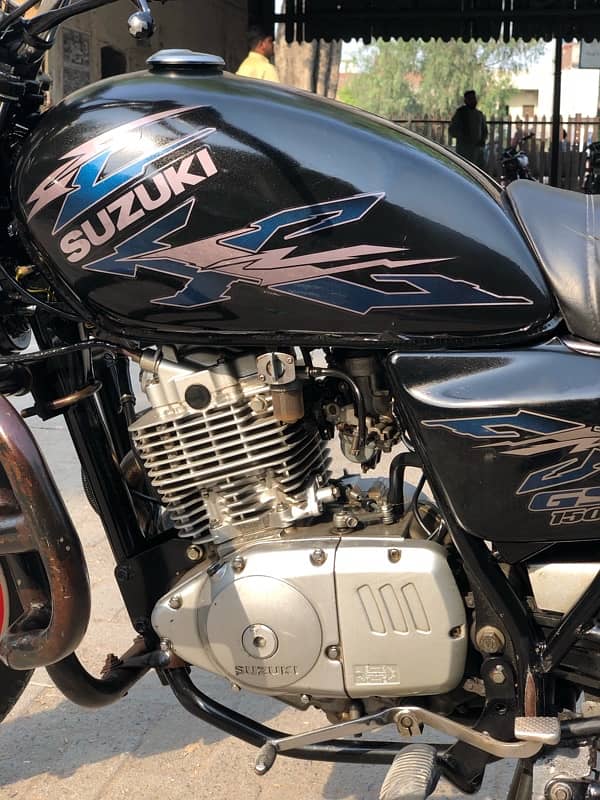 Suzuki GS150 9