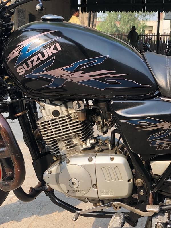 Suzuki GS150 10