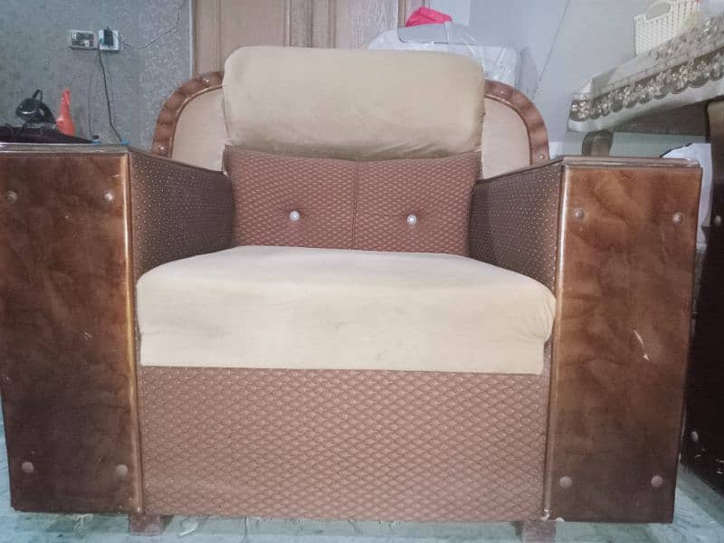 Drying Room Sofa 1 + 3 Seater 2