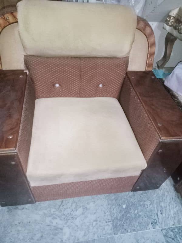 Drying Room Sofa 1 + 3 Seater 3