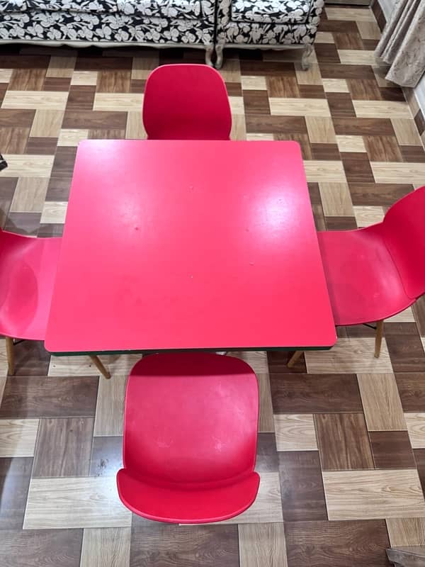 Dining table with four Chairs 5