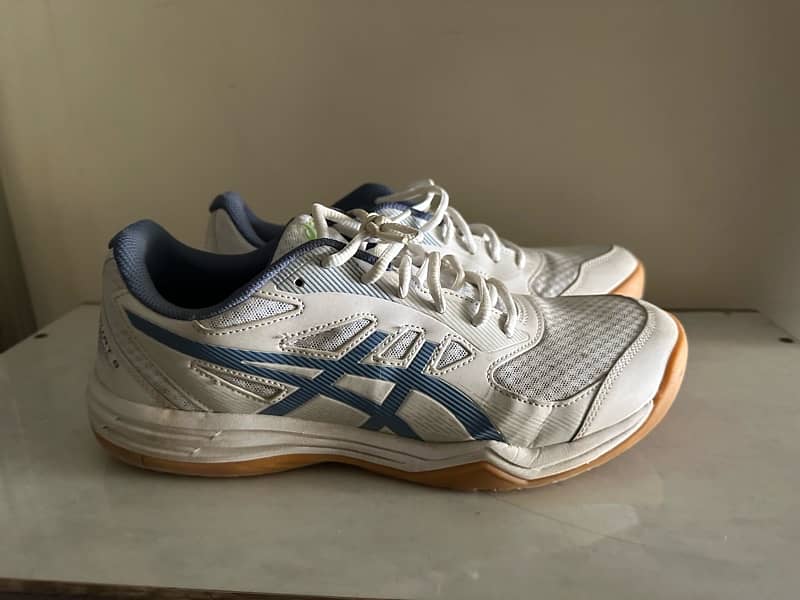 asics upcourt 5 size US11 0