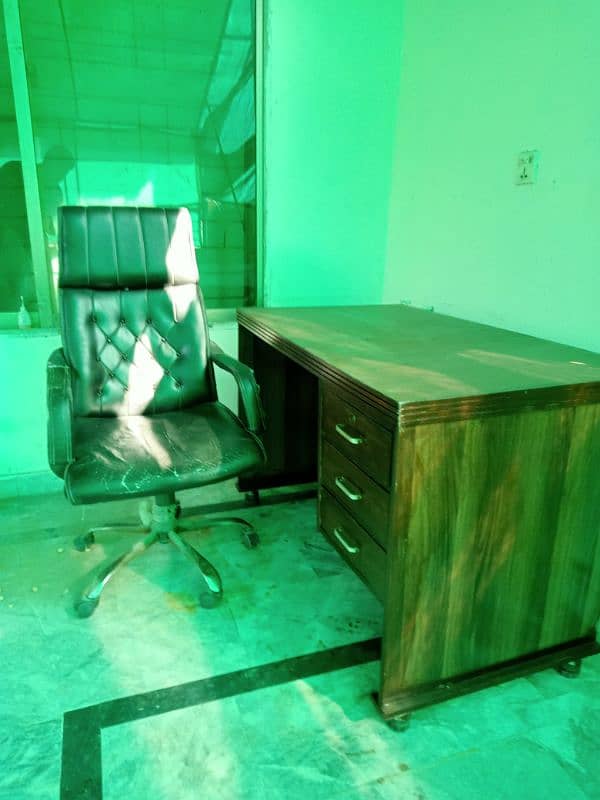 Office Table And Executive Chair 1