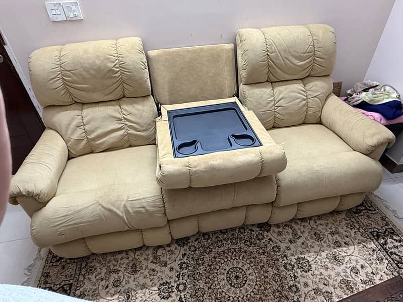 3 seater comfortable sofa with recliner 1