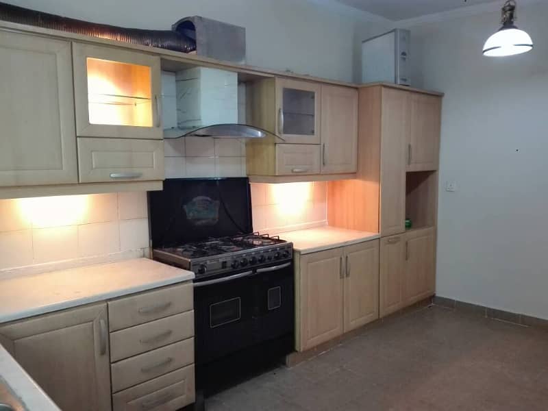 10-Marla 04-Bedroom With Basement House Available For Sale In Sector-C, Askari-10, Lahore Cantt. 4