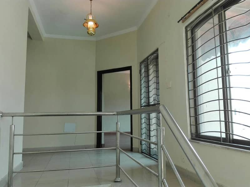 10-Marla 04-Bedroom With Basement House Available For Sale In Sector-C, Askari-10, Lahore Cantt. 12