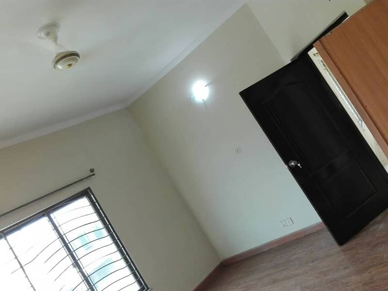 10-Marla 04-Bedroom With Basement House Available For Sale In Sector-C, Askari-10, Lahore Cantt. 13